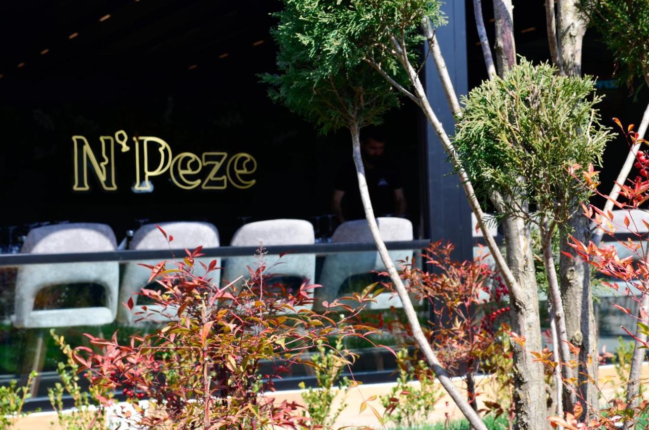 N'Peze Hotel Ljaknasi Esterno foto