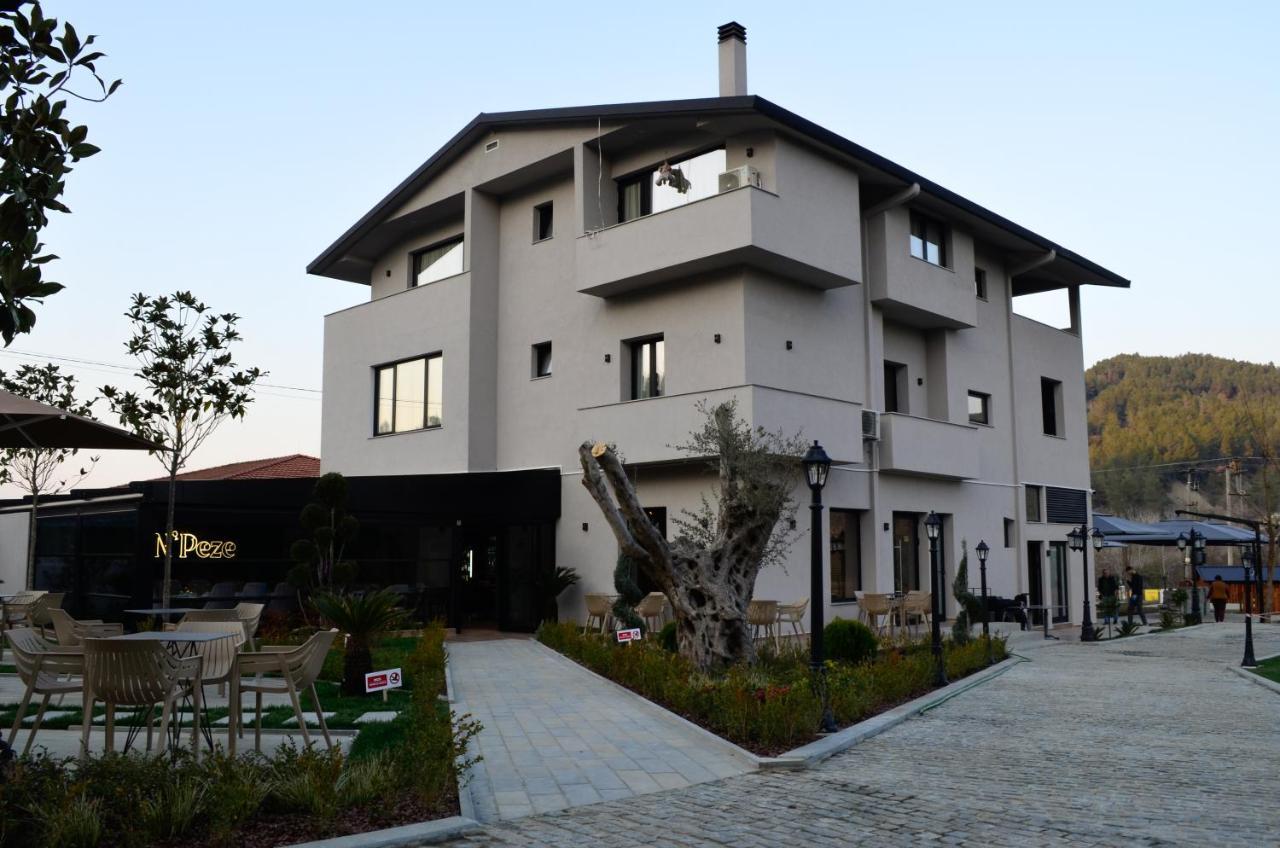 N'Peze Hotel Ljaknasi Esterno foto
